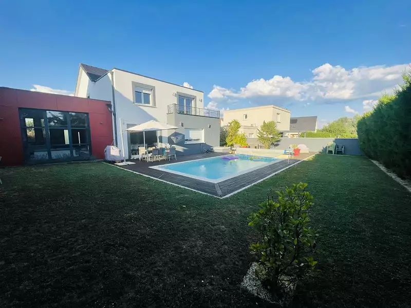 Maison, 170 m²