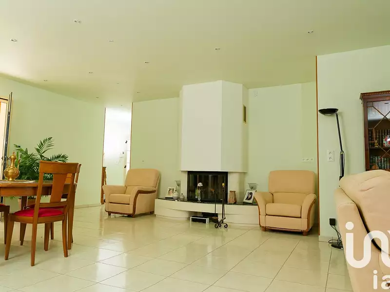 Maison, 228 m²