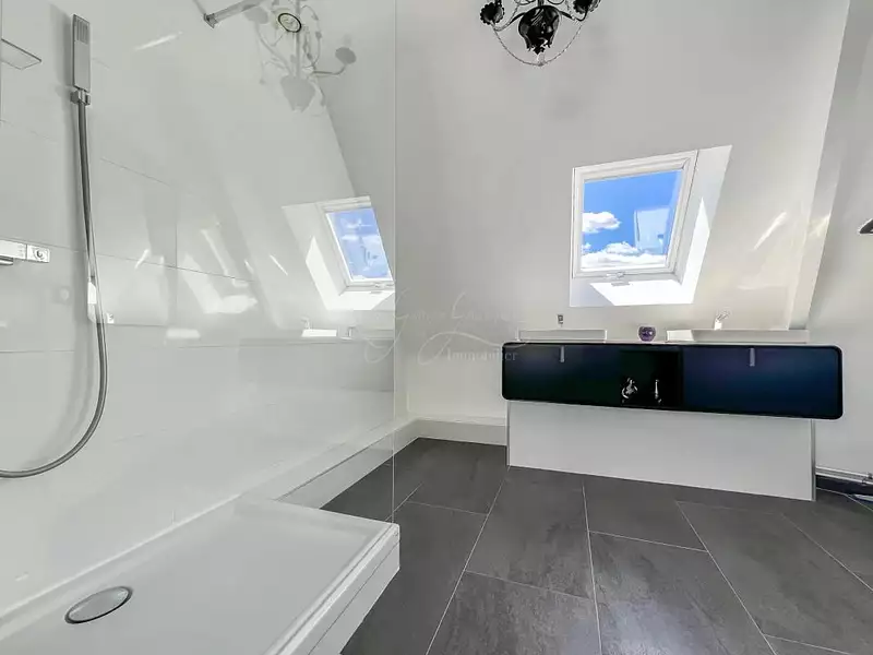 Maison, 180 m²