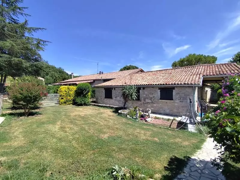 Maison, 406 m²