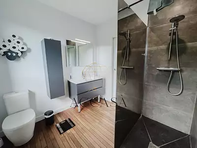 Maison, 204 m²