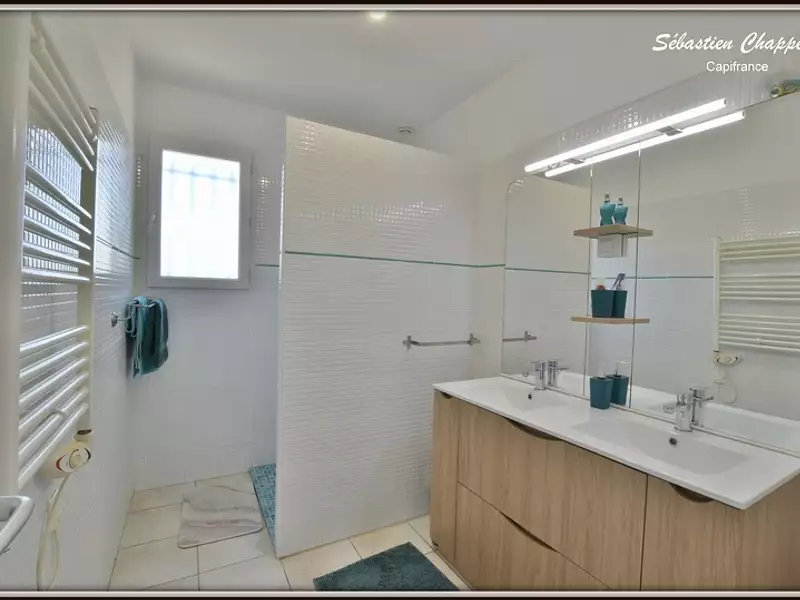 Maison, 147 m²