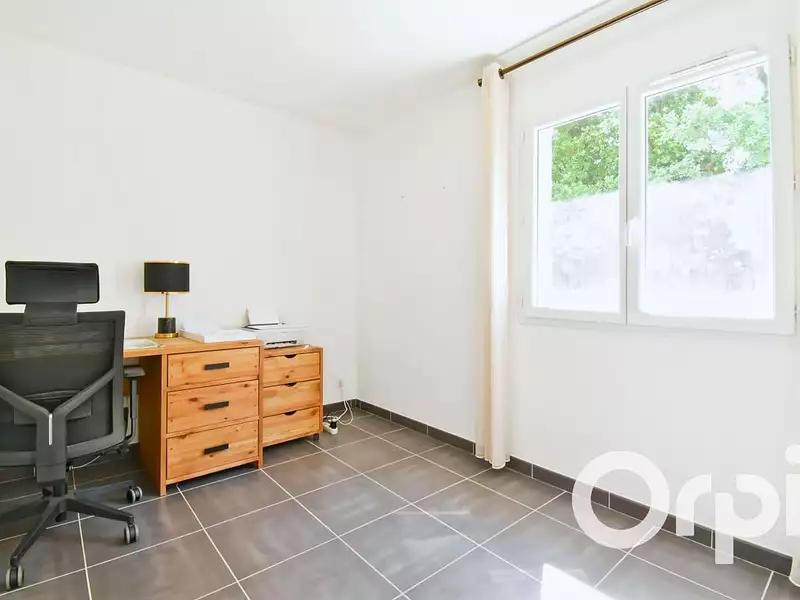 Maison, 220 m²