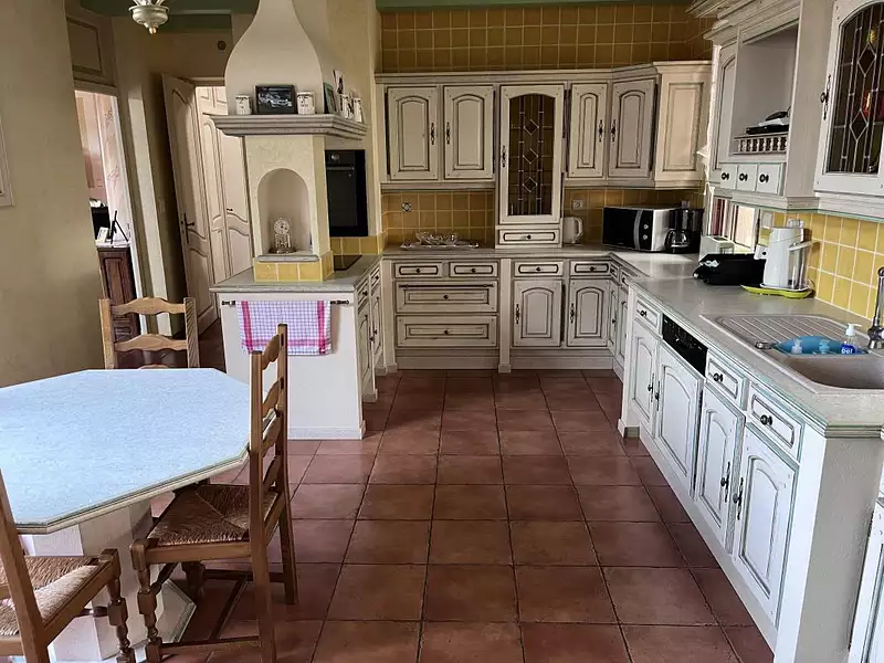 Maison, 400 m²