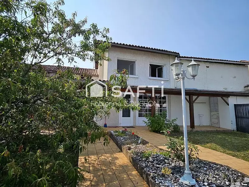 Maison, 200 m²