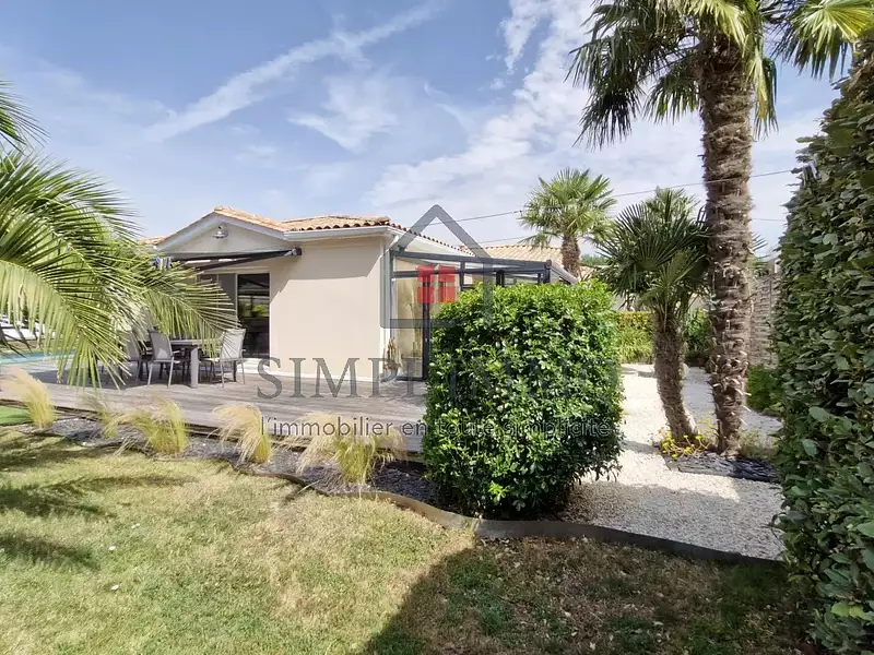 Maison, 165 m²