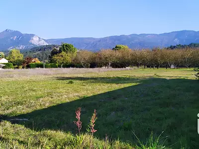 Terrain, 685 m²