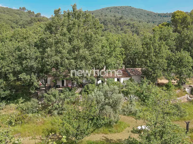 Maison, 180 m²