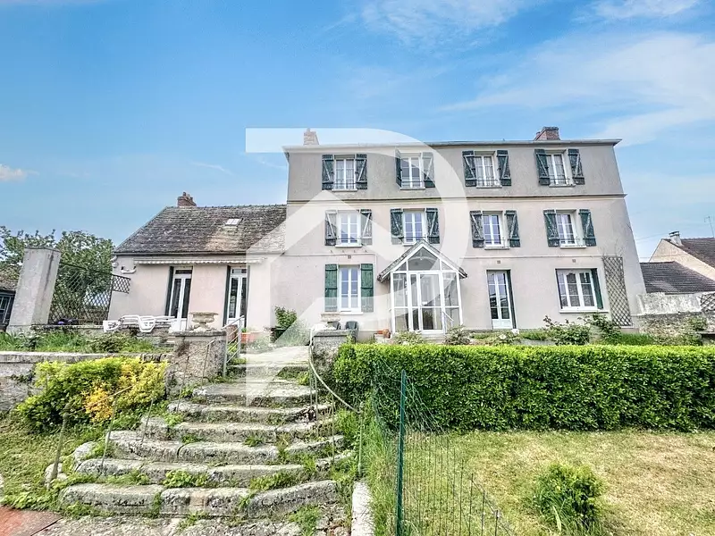 Maison, 228,4 m²