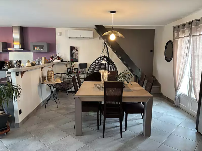 Maison, 156 m²