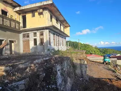 Maison, 1 327 m²
