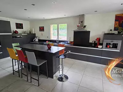 Maison, 208 m²