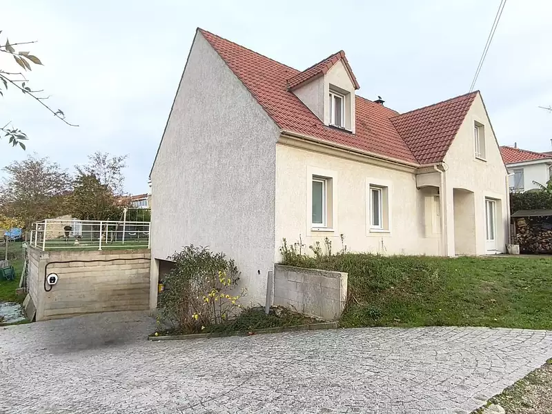 Maison, 162 m²