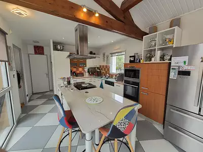 Maison, 230 m²