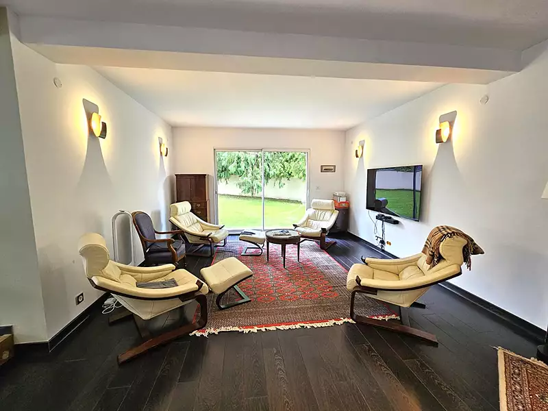 Maison, 530 m²