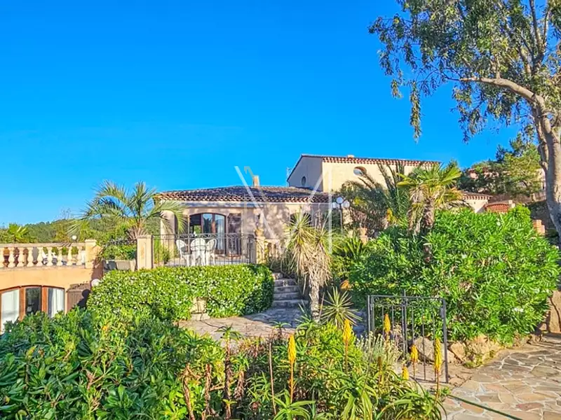 Maison, 300 m²