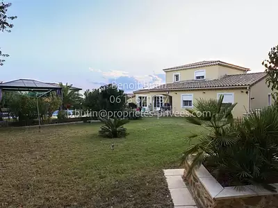 Maison, 207 m²