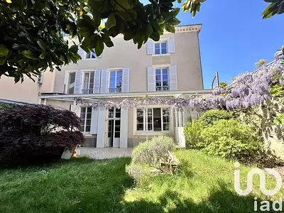 Maison, 325 m²