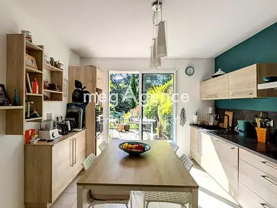 Maison, 168 m²