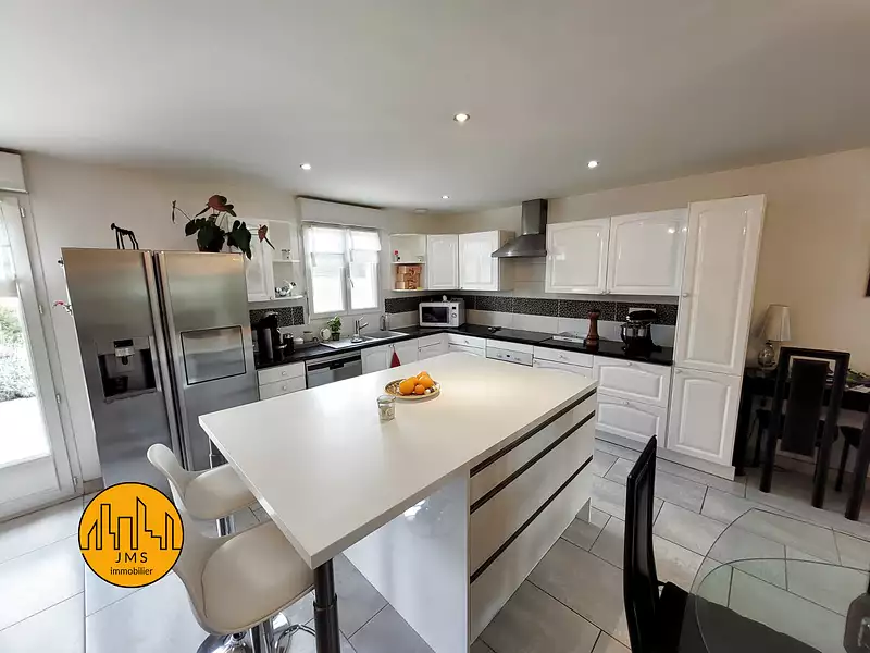 Maison, 112 m²