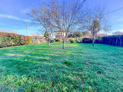 Terrain, 573 m²