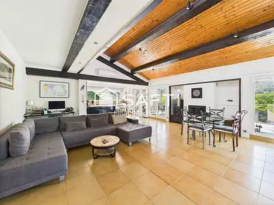 Maison, 282 m²