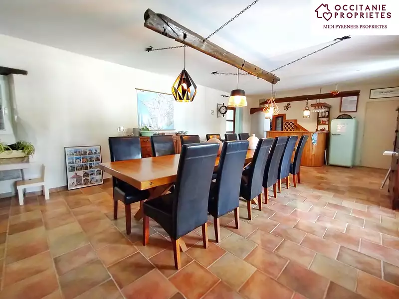 Maison, 730 m²
