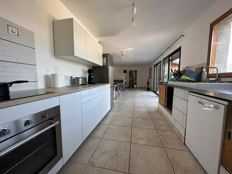Maison, 170 m²