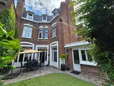 Maison, 244 m²