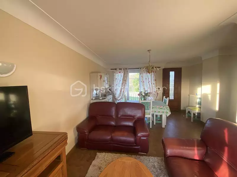Maison, 143 m²
