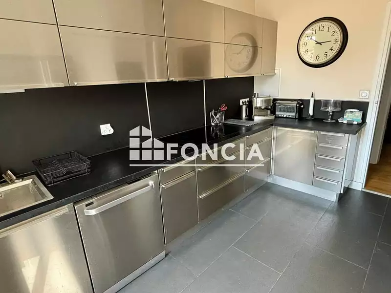 Maison, 254 m²