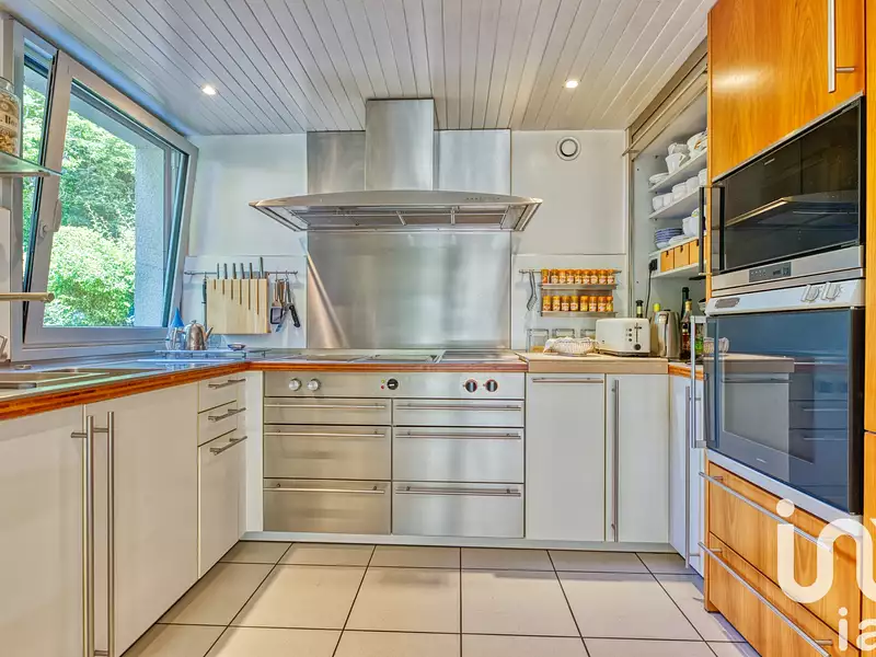 Maison, 220 m²