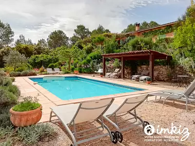 Maison, 220 m²