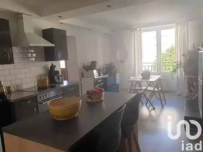 Immeuble, 374 m²