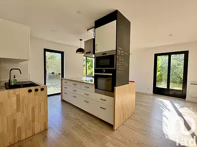 Maison, 147 m²