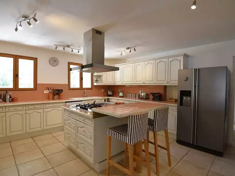 Maison, 190 m²