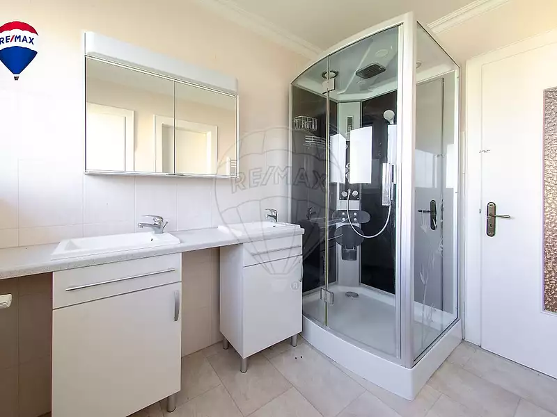 Maison, 162 m²