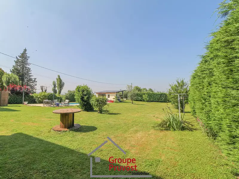 Maison, 285 m²