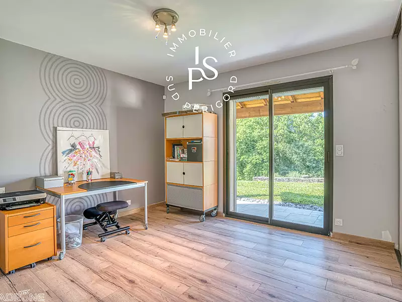 Maison, 242 m²
