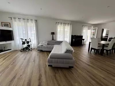 Maison, 142 m²