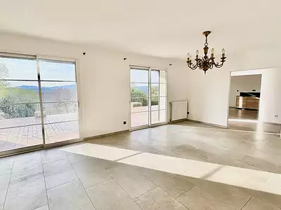 Maison, 230 m²