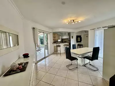 Maison, 145 m²