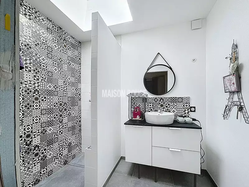 Maison, 277 m²
