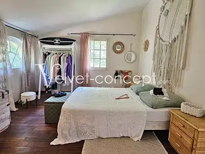 Maison, 201 m²
