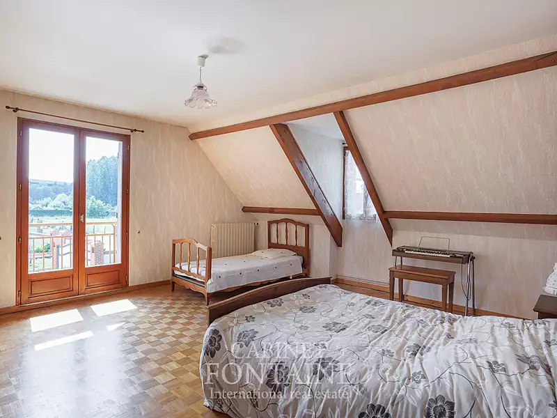 Maison, 220 m²