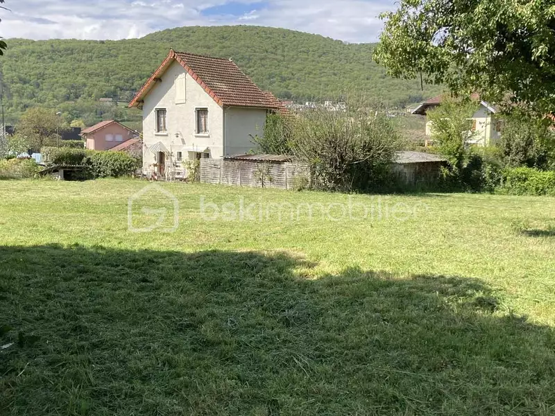 Terrain, 1 367 m²