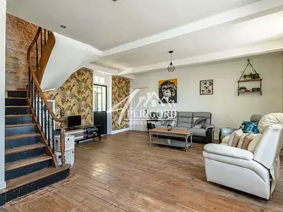 Maison, 217 m²