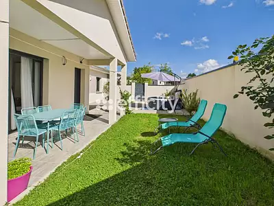 Maison, 94 m²