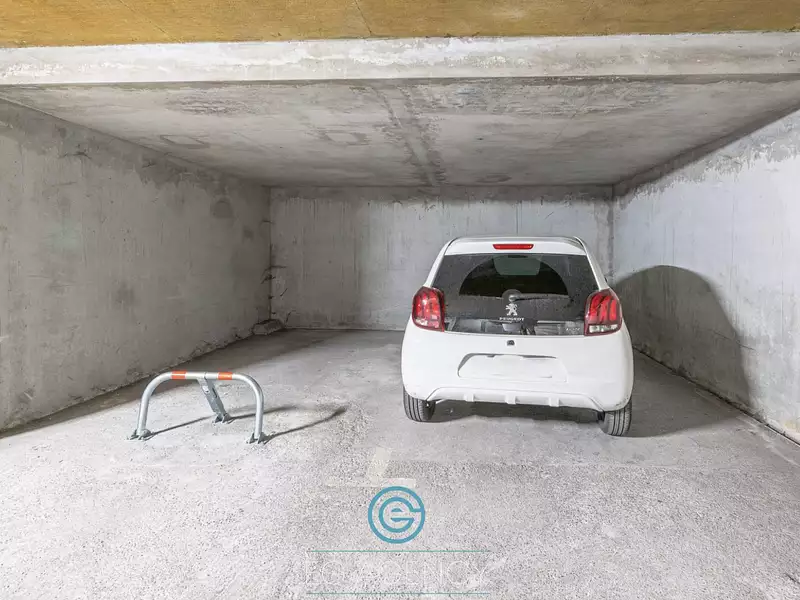 Parking, 15 m²