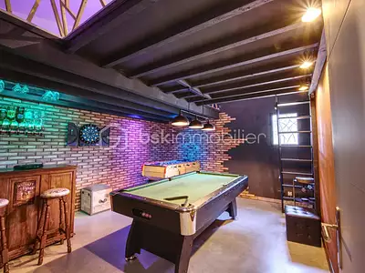 Maison, 237 m²